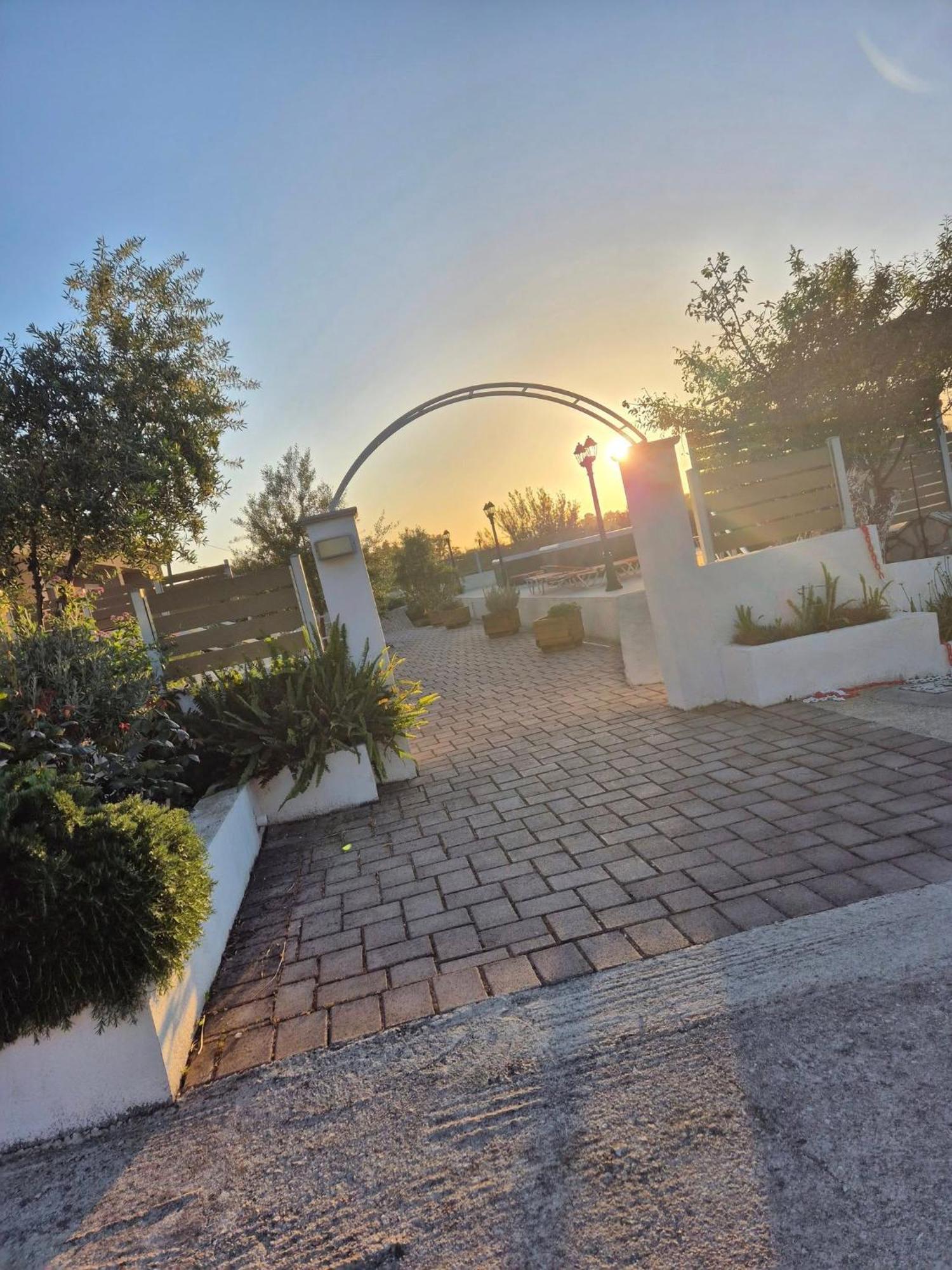 Tzogias Apartments Nonna Studio ラッシ エクステリア 写真