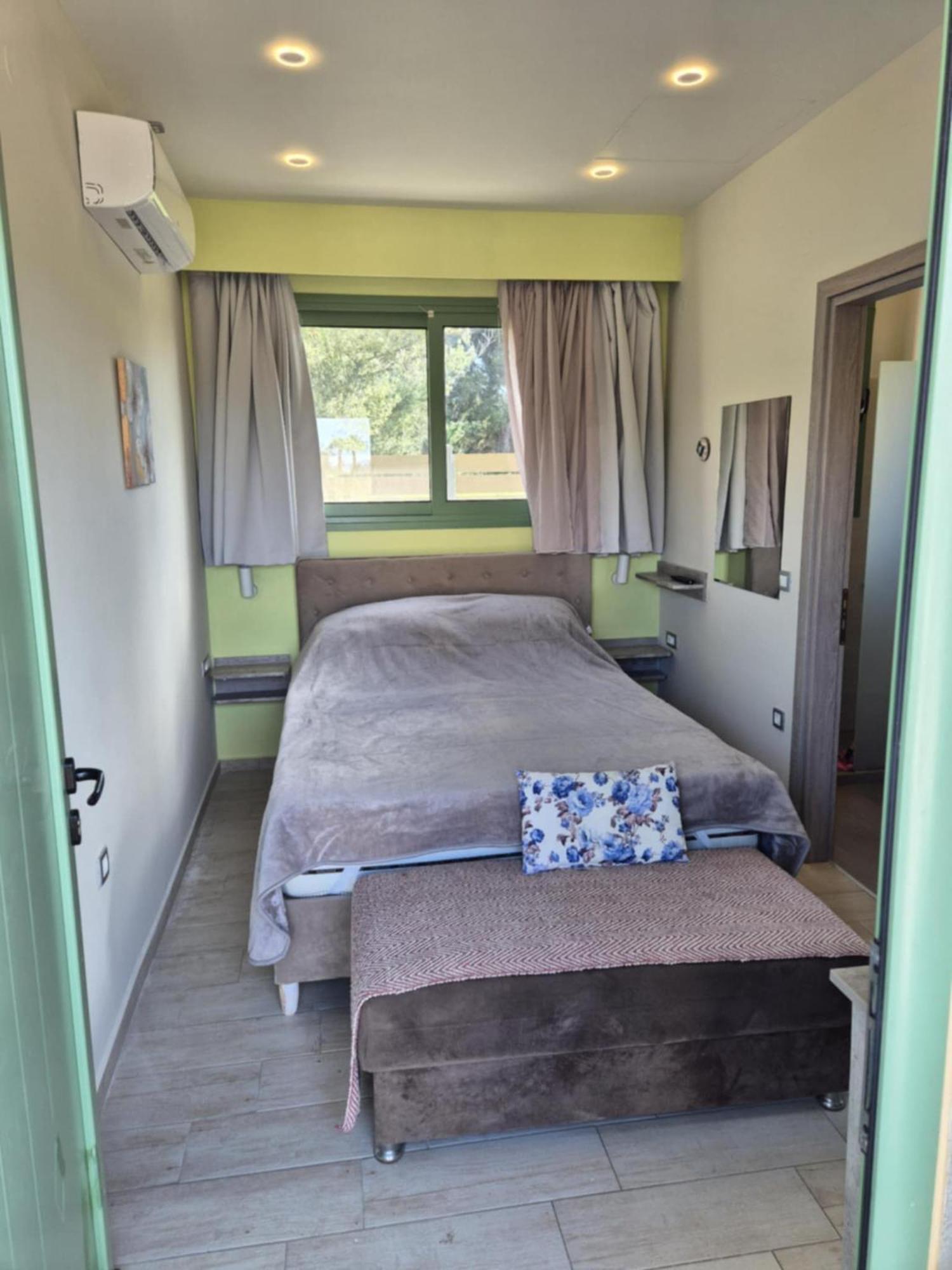 Tzogias Apartments Nonna Studio ラッシ エクステリア 写真